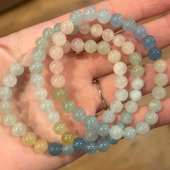 Natural morganite 8mm bracelets - Picture 1 of 3